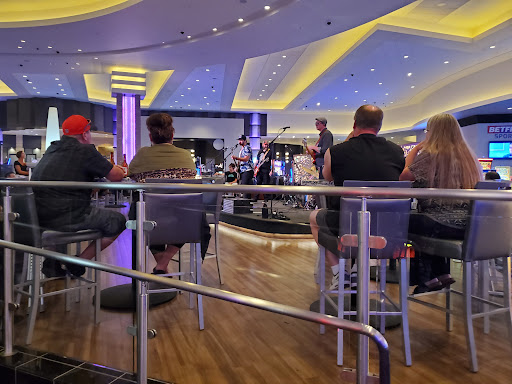 Resort «Grand Falls Casino Resort», reviews and photos, 1415 Grand Falls Blvd, Larchwood, IA 51241, USA