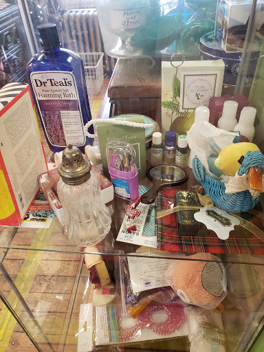 Thrift Store «That Nothing Be Lost Thrift», reviews and photos, 16 Franciscan Way, Garrison, NY 10524, USA