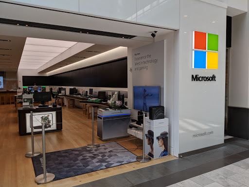 Electronics Store «Microsoft Store - The Westchester», reviews and photos, 125 Westchester Ave, White Plains, NY 10601, USA