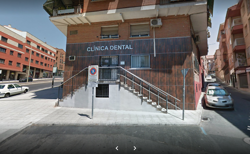 Clinica Dental Aguirrebeña en Toledo, Toledo