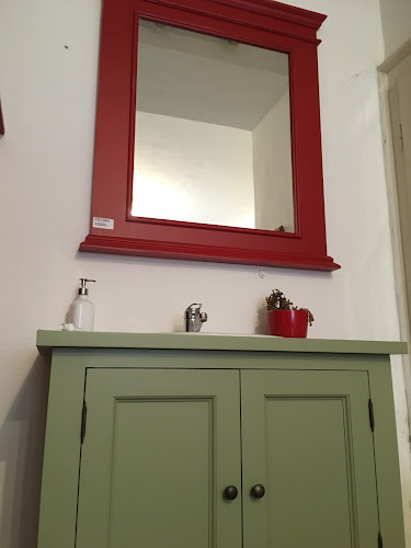 Opinii despre Erdélyi és Társa Kft. în Budapest - Asztalos