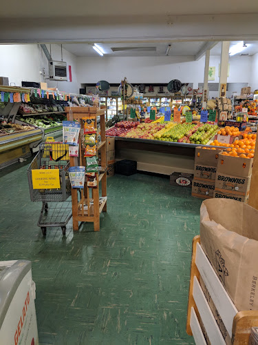 Giovanni’s Produce & Grocery
