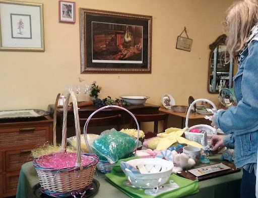 Thrift Store «Junior League Thrift Shop», reviews and photos, 25 Lancaster Ave, Ardmore, PA 19003, USA