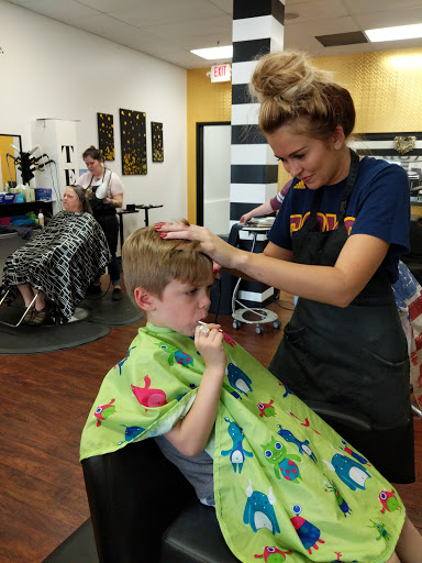 Hair Salon «Cut N Dunn Hair Salon», reviews and photos, 5658 N Springboro Pike, West Carrollton, OH 45449, USA