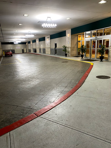 Bakery «Krispy Kreme Doughnuts», reviews and photos, 511 Moosic St, Scranton, PA 18505, USA