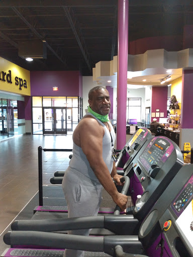 Shopping Mall «Edgewood Towne Centre», reviews and photos, 1763 S Braddock Ave, Pittsburgh, PA 15218, USA