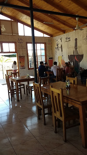 Opinii despre EL ROTO QUEZADA în Río Claro - Restaurante