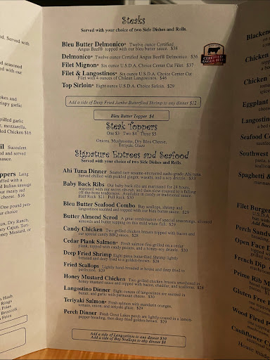 American Restaurant «Martinis Restaurant & Lounge», reviews and photos, 4338 Lake Rd W, Ashtabula, OH 44004, USA