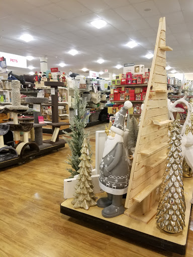 Department Store «HomeGoods», reviews and photos, 5225 Settlers Market Blvd, Williamsburg, VA 23188, USA
