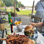 Photo n°1 de l'avis de Marta.h fait le 17/09/2023 à 12:56 sur le  Beach & Burger Schaalseeklause à Zarrentin am Schaalsee