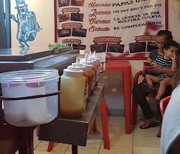 Hot Dogs Los Asombrosos photo