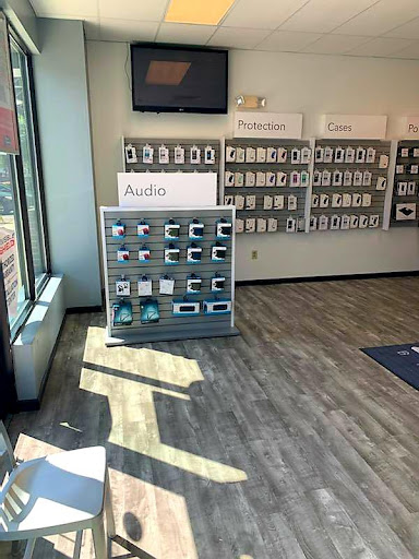 Mobile Phone Repair Shop «CPR Cell Phone Repair Orlando», reviews and photos, 3150 S Orange Ave, Orlando, FL 32806, USA