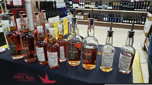 Wine Store «Gold Eagle Liquors», reviews and photos, 255 Peterson Rd, Libertyville, IL 60048, USA