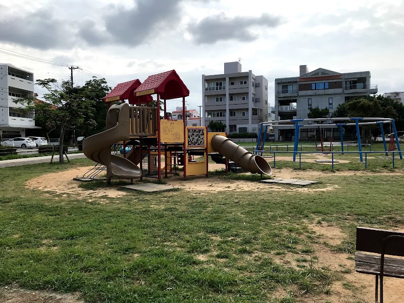 銘苅じんじん広場 沖縄県那覇市銘苅 公園 公園 グルコミ