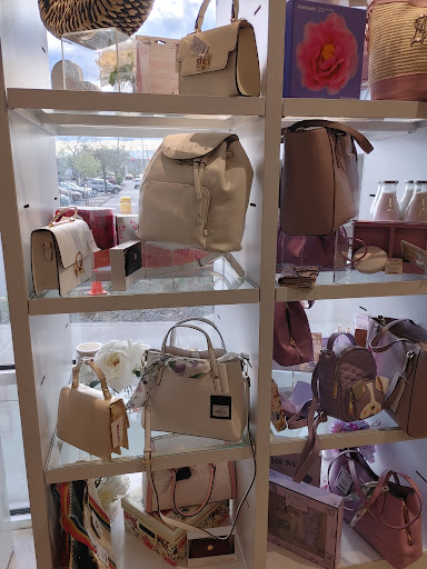 Department Store «T.J. Maxx & HomeGoods», reviews and photos, 2685 South Rd, Poughkeepsie, NY 12601, USA