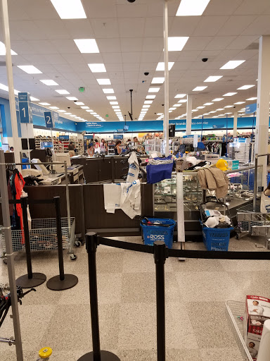 Clothing Store «Ross Dress for Less», reviews and photos, 2505 Via Campo, Montebello, CA 90640, USA