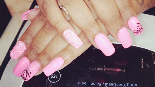 Prettynpolished by Sa’Lay Llc ( Nails & Beauty) Mirrors of Beauty Salon, 213 Main St, Villa Rica, GA 30180