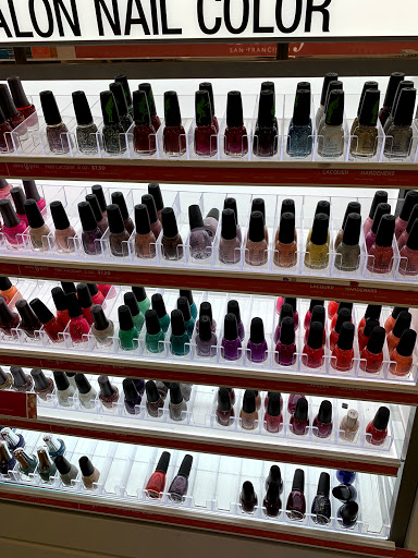 Hair Salon «Ulta Beauty», reviews and photos, 700 N Milwaukee Ave #117, Vernon Hills, IL 60061, USA