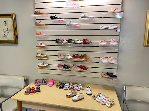 Shoe Store «Lonnie Young Shoes», reviews and photos, 2203 Bandywood Dr, Nashville, TN 37215, USA