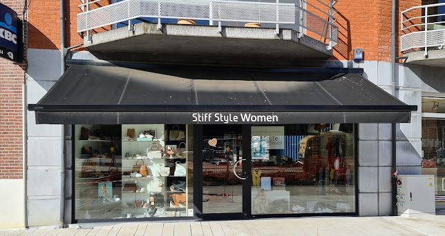 Stiff Style Women