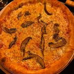 Photo n°2 de l'avis de Moitaz.a fait le 21/11/2022 à 23:17 sur le  Pizzaria Luzzo | Baixa do Porto à Porto