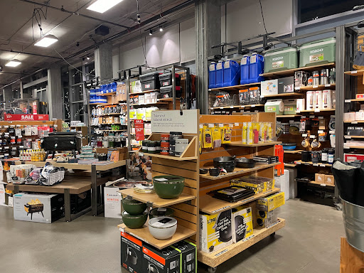 Camping Store «REI», reviews and photos, 1405 NW Johnson St, Portland, OR 97209, USA