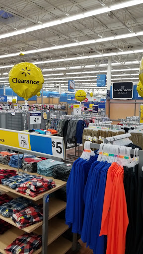 Department Store «Walmart Supercenter», reviews and photos, 201 Edwards Blvd, Lake Geneva, WI 53147, USA