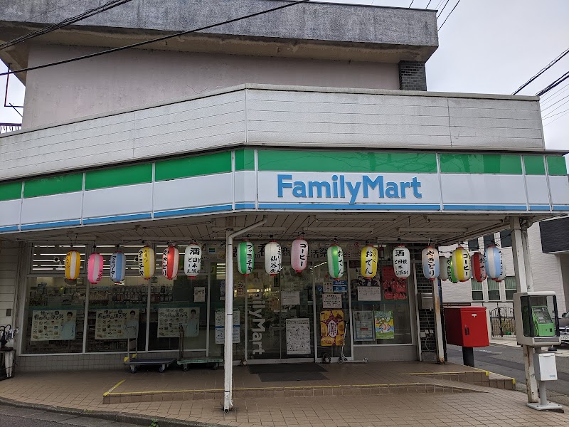 ファミリーマート 仙谷店