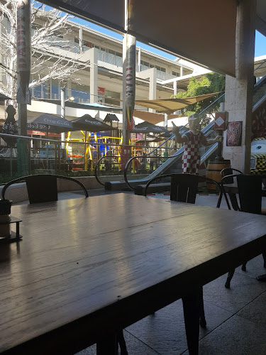 Cedar Rd, Fourways, Johannesburg, 2068