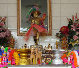 Chao Por Khun Dan Shrine photo