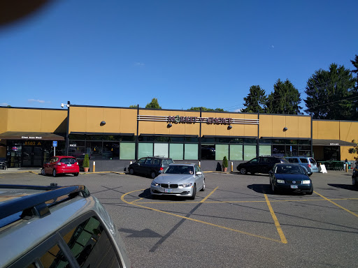 Market of Choice, 8502 SW Terwilliger Blvd, Portland, OR 97219, USA, 