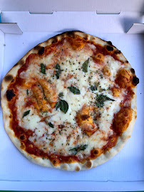 Plats et boissons du Pizzeria Pizza La Tournière - O Napolitan By Fabrizio à Antibes - n°9