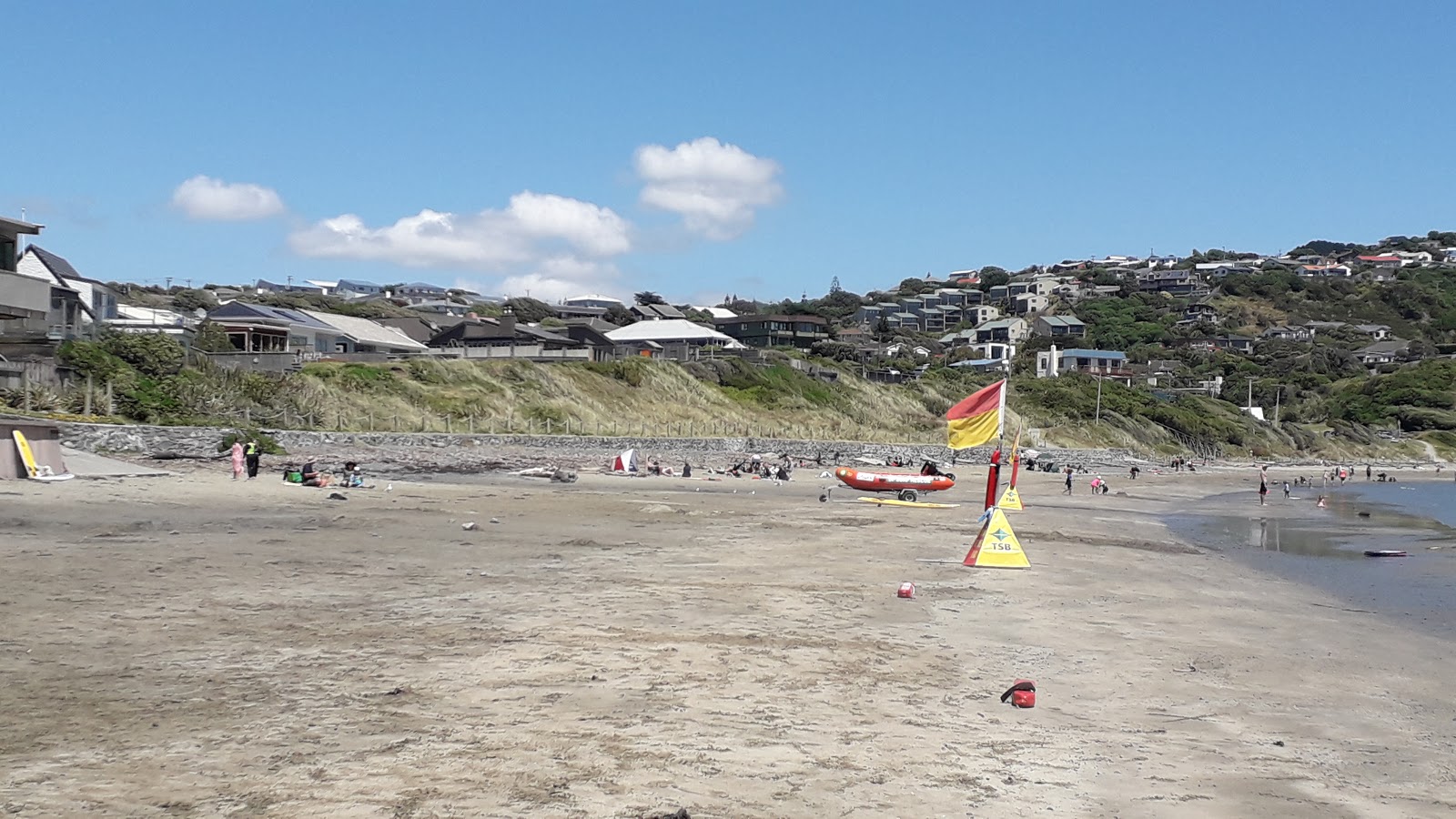 Titahi Bay Beach'in fotoğrafı ve yerleşim