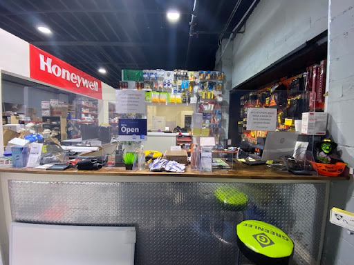 Electrical Supply Store «Manor Electric Supplies Light», reviews and photos, 2737 Ocean Ave, Brooklyn, NY 11229, USA