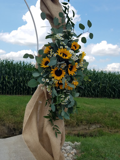 Florist «Flowers by Emily LLC», reviews and photos, 15620 W High St, Middlefield, OH 44062, USA