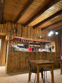 Atmosphère du Restaurant français Bar Restaurant La Grange à Fontcouverte-la-Toussuire - n°1