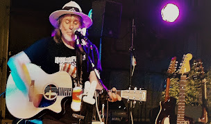 Photo n°20 de CG Gibson à Saint-Marcel-d'Ardèche ()