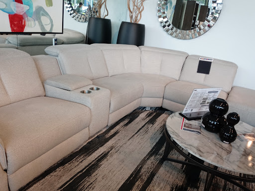 Furniture Store «Rooms To Go Furniture Store - Daytona Beach», reviews and photos, 2375 W International Speedway Blvd, Daytona Beach, FL 32114, USA