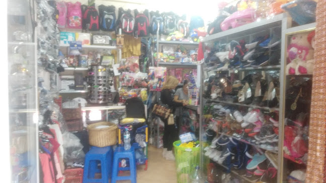 Opiniones de Helen's Fashion Center Bazar en Vilcabamba - Tienda de ropa