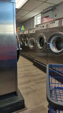 Ray's Coin OP Laundromat - Photo 6 - Car repair in Elizabeth, NJ, Elizabeth