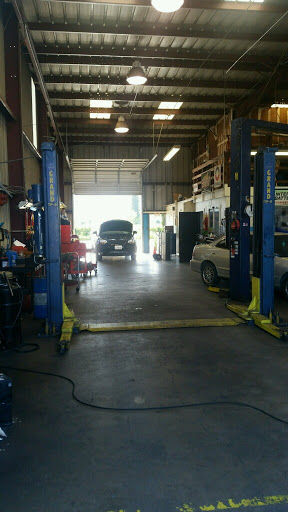 Auto Repair Shop «Gilroy Automotive Repair», reviews and photos, 6460 Chestnut Street, Gilroy, CA 95020, USA