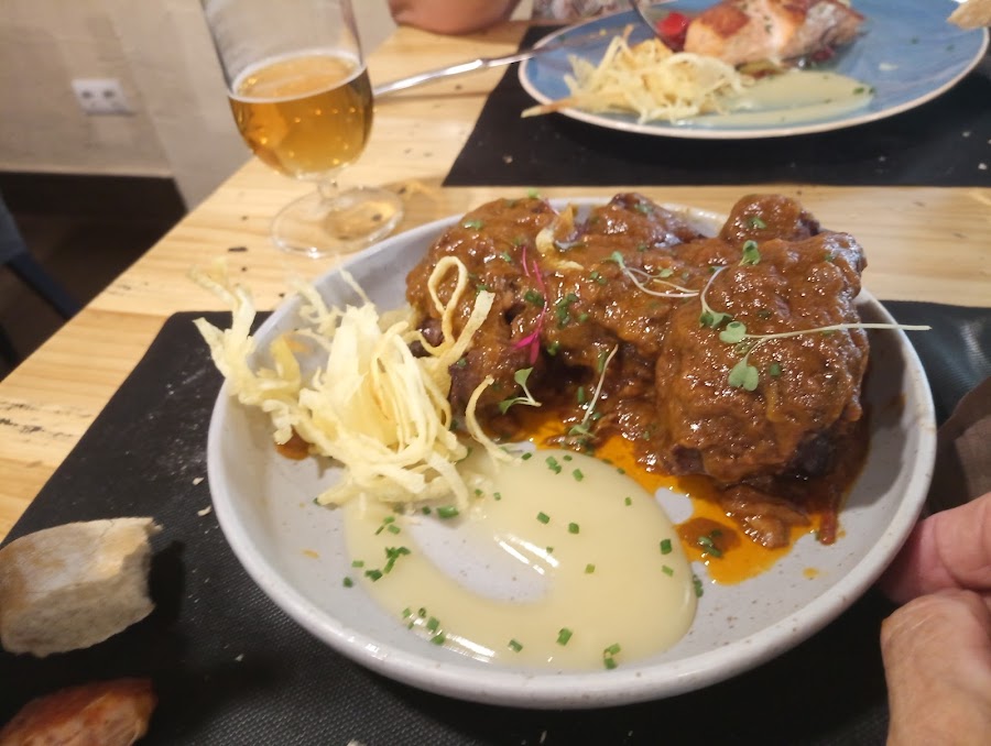 Restaurante de cocina castellana “Mesón del Segoviano”
