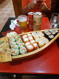 Plats et boissons du Restaurant japonais Cent Sushi à Châtillon - n°3