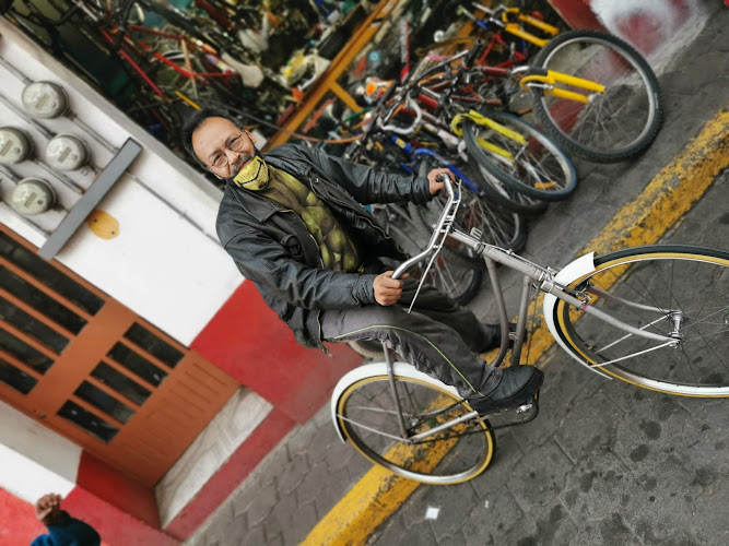 CASA FLORES..Taller De Bicicletas