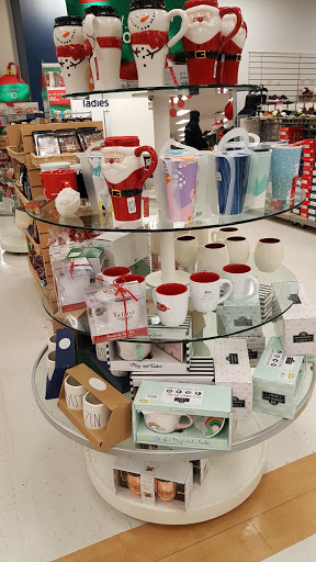 Department Store «Marshalls», reviews and photos, 1520 N Olden Ave, Ewing Township, NJ 08638, USA