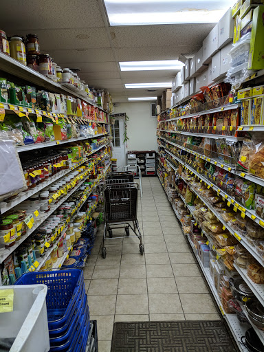 Grocery Store «Shital Grocery & Video», reviews and photos, 759 W Dundee Rd, Wheeling, IL 60090, USA
