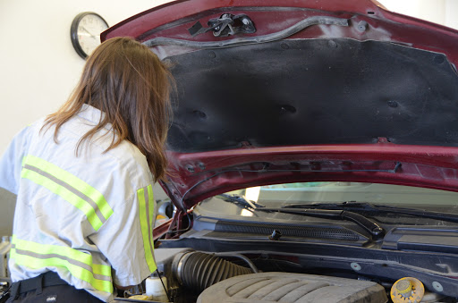 Auto Body Shop «LOF-Xpress Oil Change - Ames», reviews and photos, 520 S Duff Ave, Ames, IA 50010, USA