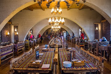 Chasht Traditional Restaurant