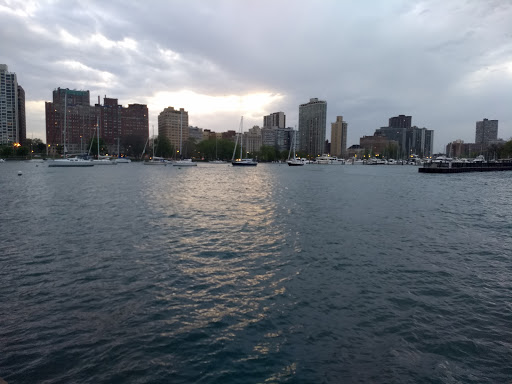 Grocery Store «Belmont Harbor Market», reviews and photos, 3170 N Sheridan Rd, Chicago, IL 60657, USA