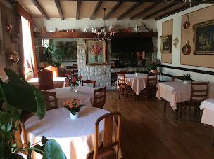 Photo n°3 de Restaurant le commerce à Chézery-Forens ()